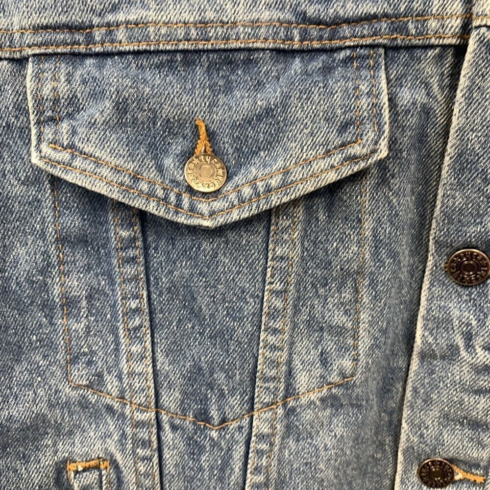 Denim Jeans Jacket Made in the USA. Wild Blueberries Imprint. Medium. - Picture 8 of 8